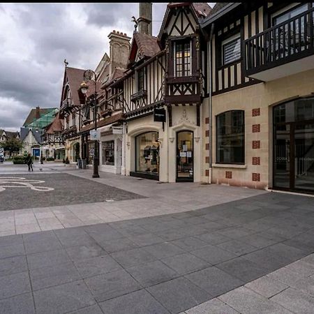 Deauville : Magnifique Studio En Face Du Casino ! Extérieur photo