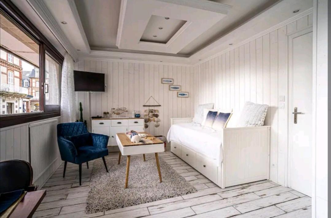 Deauville : Magnifique Studio En Face Du Casino ! Extérieur photo