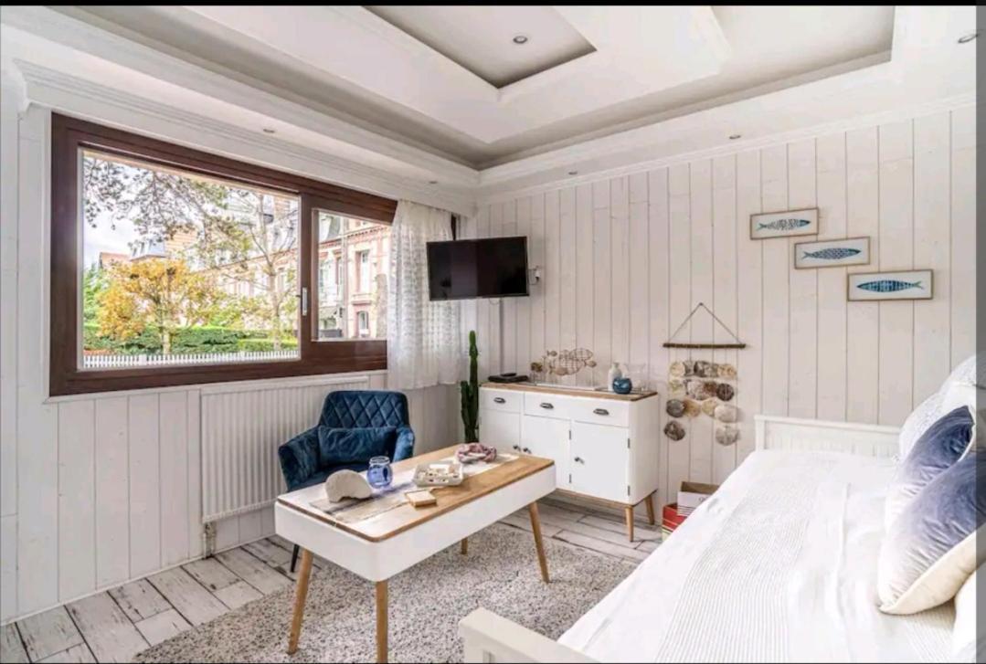 Deauville : Magnifique Studio En Face Du Casino ! Extérieur photo